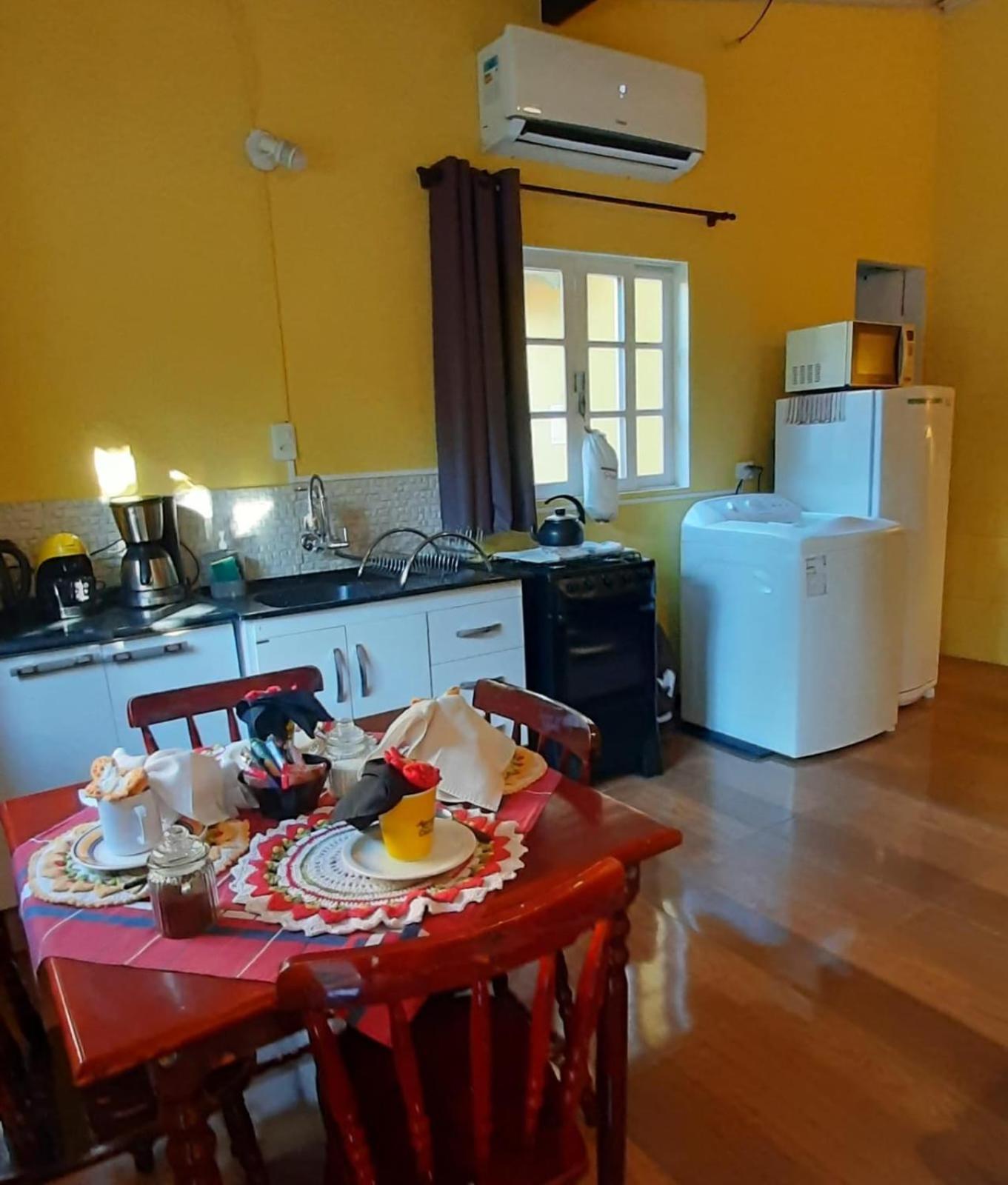 Villacasamarela Mini Casinhas De Hospedes Rio Vermelho Florianópolis Esterno foto